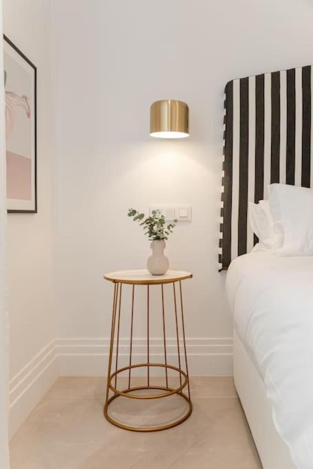 Isg Apartments O'Donnell 2-2-Free Parking Севиля Екстериор снимка