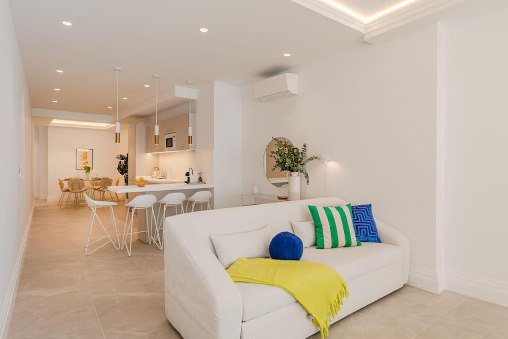 Isg Apartments O'Donnell 2-2-Free Parking Севиля Екстериор снимка